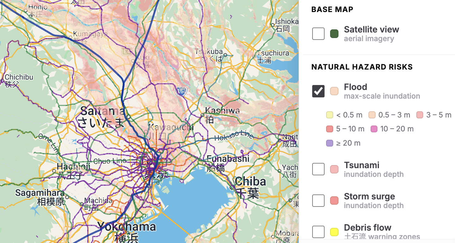 Akiya X map with transit lines and flood hazard overlay across the Tokyo region