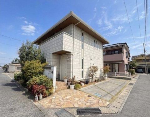 Fukuyama, Hiroshima property