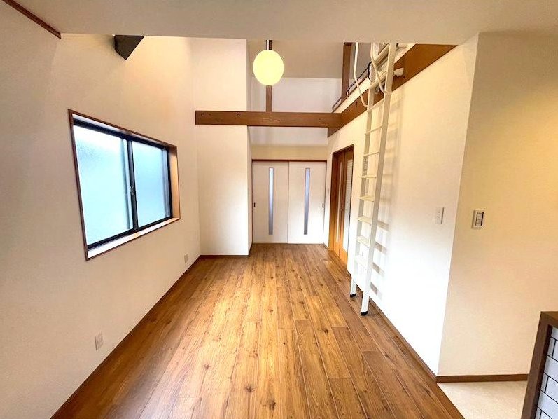Used detached house in Izumi-cho, Nishinomiya City &mdash; photo 3