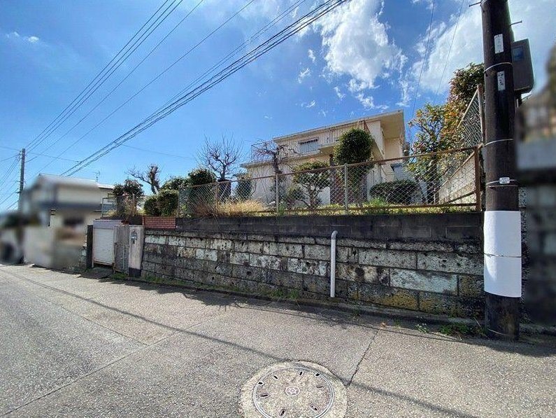 Land with an old house in Nishikamakura 4-chome &mdash; photo 3
