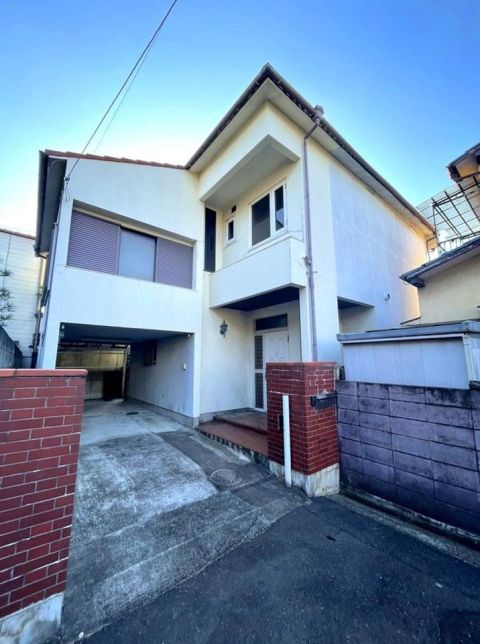 Takamatsu, Kagawa property