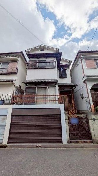 Higashiosaka, Osaka property