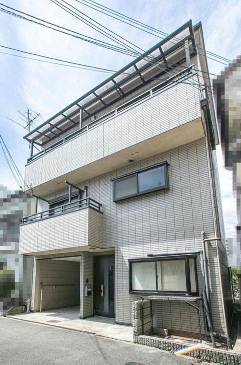 Higashiosaka, Osaka property