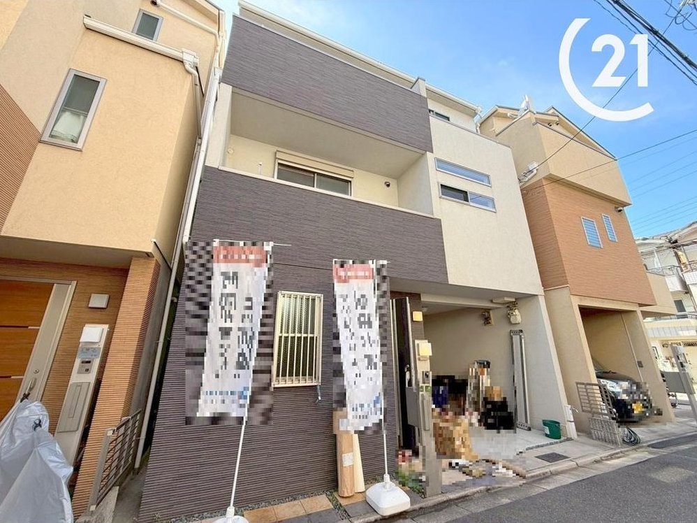 Used detached house · 4LDK in Osaka &mdash; photo 4