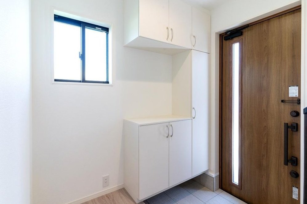 Oshima Lot 1: Living room furniture included, long-term 20-year warranty included. &mdash; photo 8