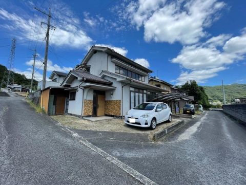 Fukuyama, Hiroshima property