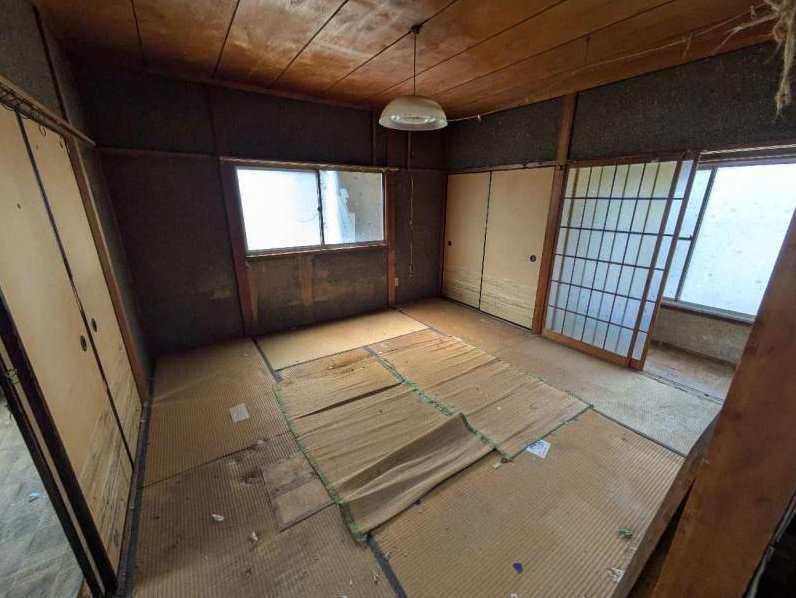 Used detached house in Matsushima-cho, Takamatsu City &mdash; photo 3