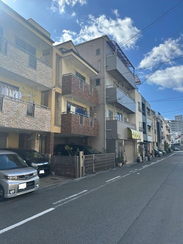 Used detached house · 4LDK in Osaka &mdash; photo 8