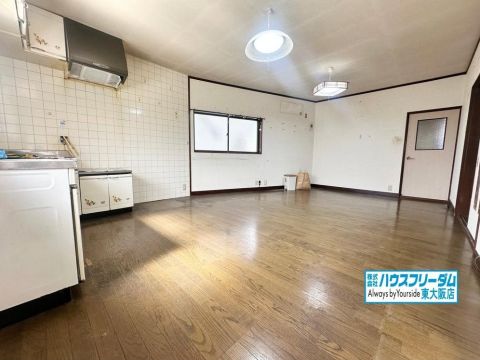 Higashiosaka, Osaka property