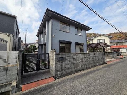 Fukuyama, Hiroshima property