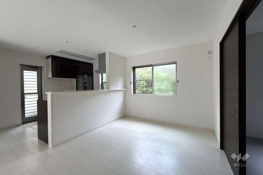 Detached house in Kurakuen 4-chome, Nishinomiya City &mdash; photo 3