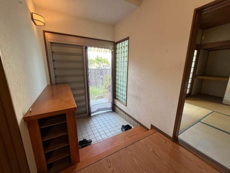 Used detached house in Tahiue-cho, Takamatsu City &mdash; photo 6