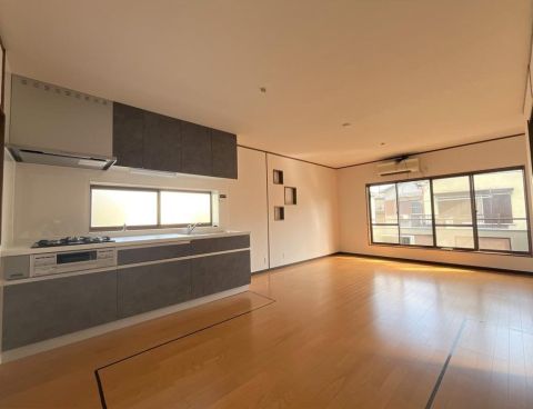 Higashiosaka, Osaka property