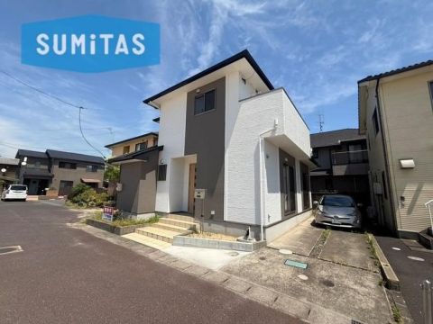 Fukuyama, Hiroshima property