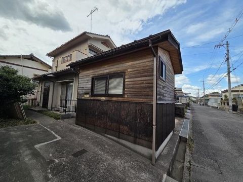 Fukuyama, Hiroshima property