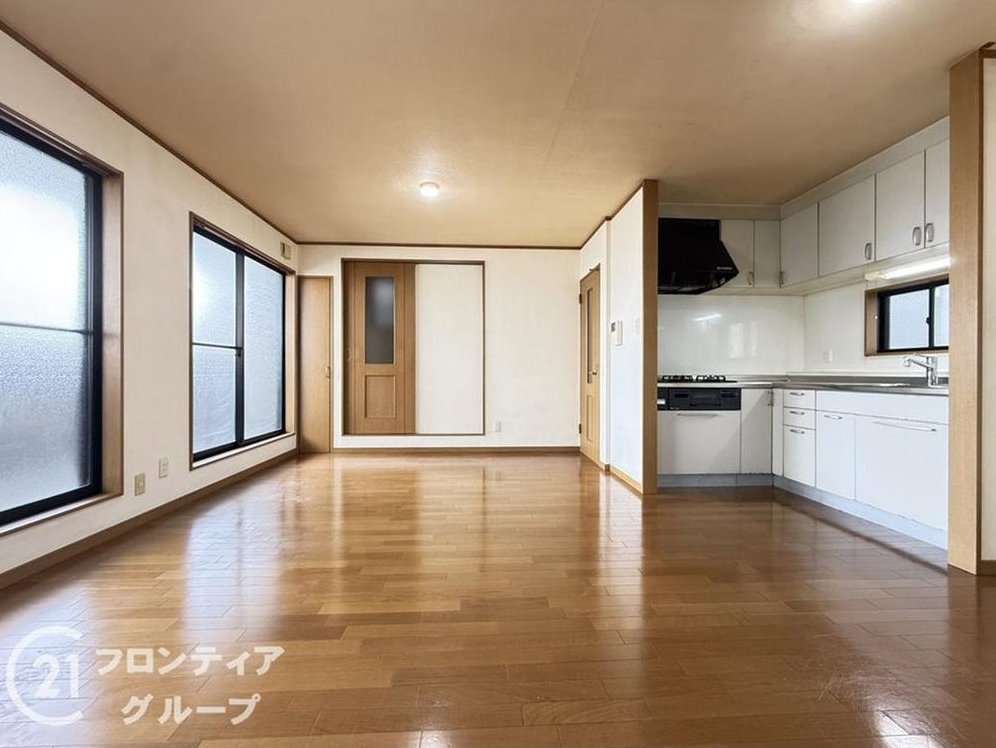 Used detached house in Shoji 3-chome, Ikuno-ku, Osaka City &mdash; photo 1
