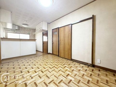 Higashiosaka, Osaka property