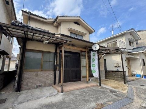 Fukuyama, Hiroshima property