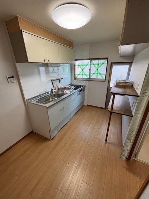 Used detached house in Sangenya-Nishi 3-chome, Taisho-ku &mdash; photo 6