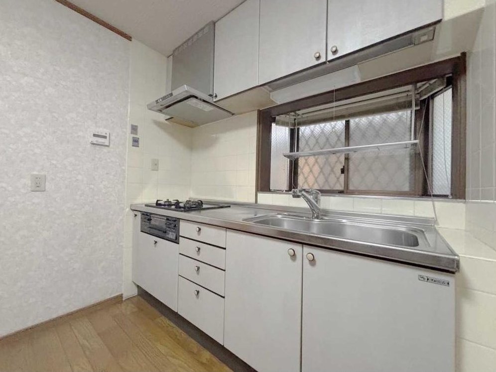 Used detached house in Goi-no-ike-cho 3-chome, Nagata-ku, Kobe City &mdash; photo 7