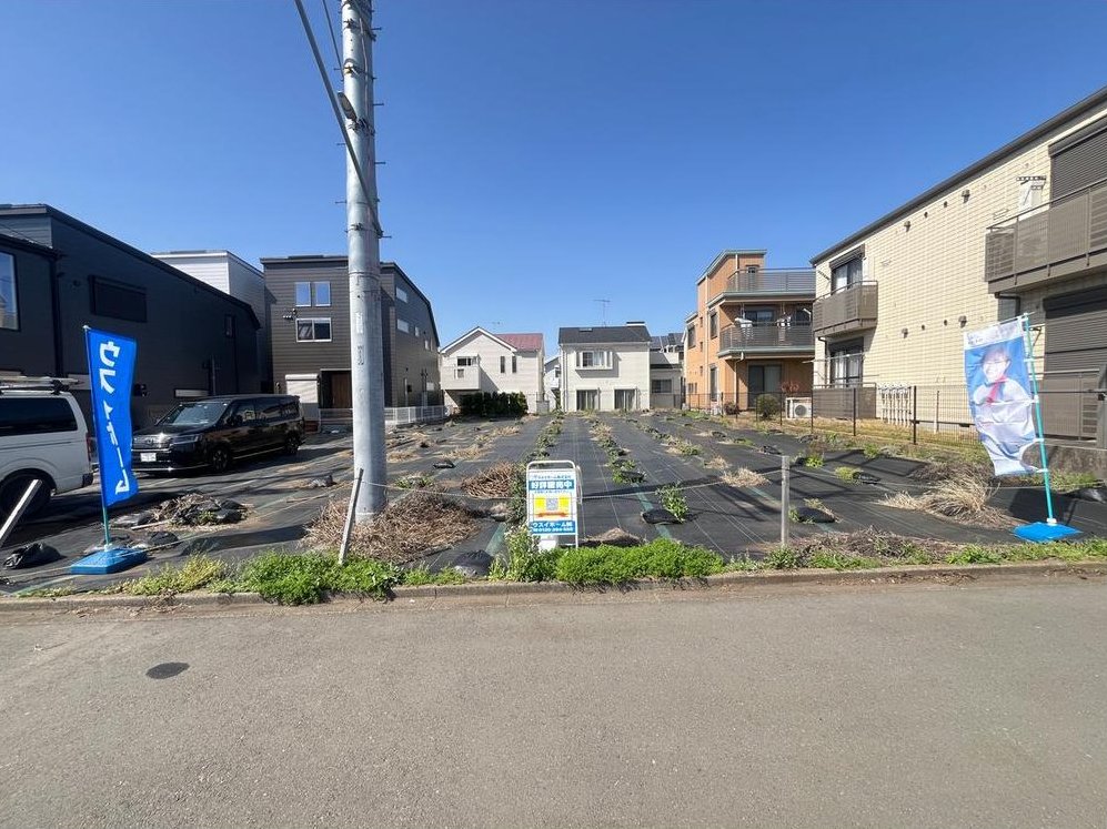 Fujisawa City, Kameino III, Phase 2 Subdivision: Land for sale with building restrictions. &mdash; photo 1