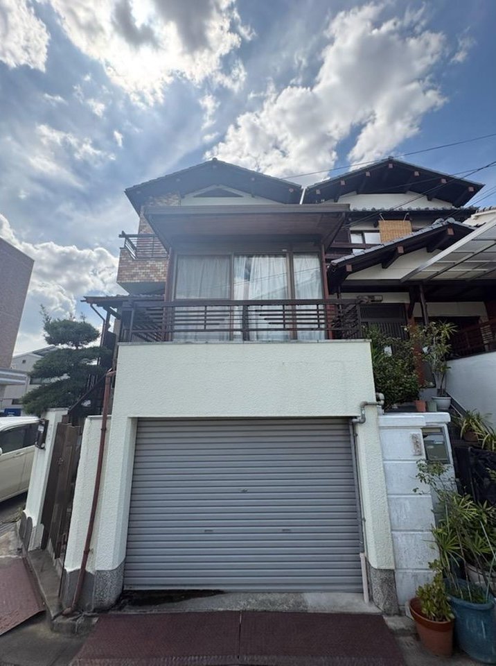 5DK detached house with 2-car garage (southeast corner lot) in 4-chome, Ohasu, Higashi-Osaka City &mdash; photo 2