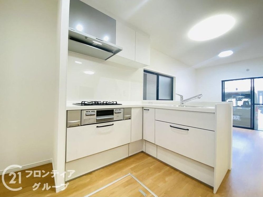 Used detached house in Inada Shinmachi 3-chome, Higashi Osaka City &mdash; photo 8