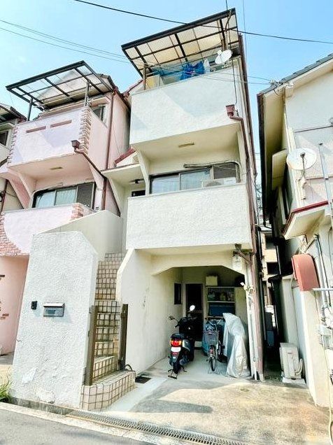 Higashiosaka, Osaka property