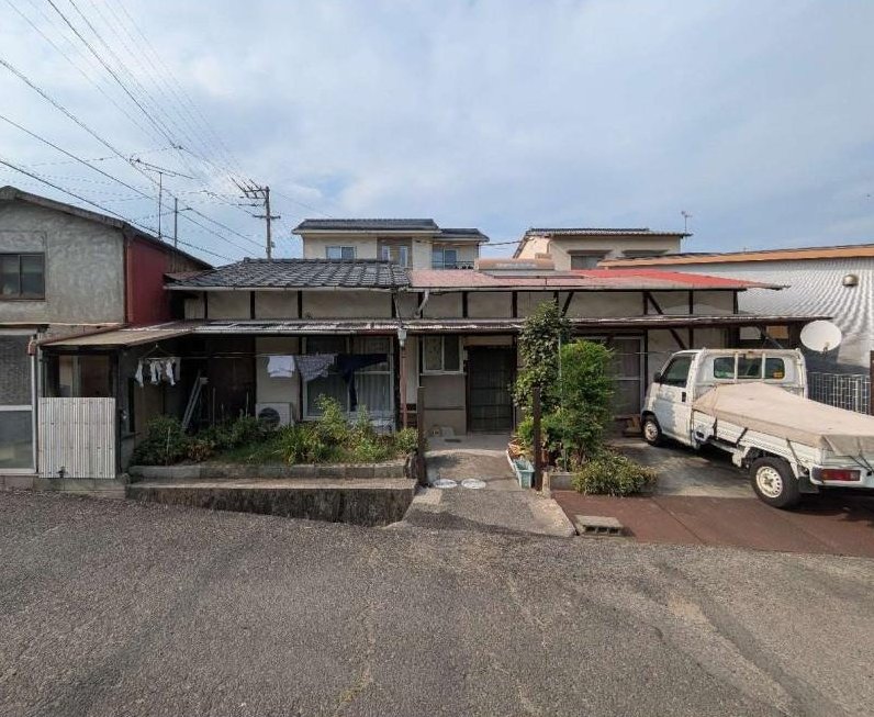 〇 Used detached house in Tahiue-cho, Takamatsu City &mdash; photo 1