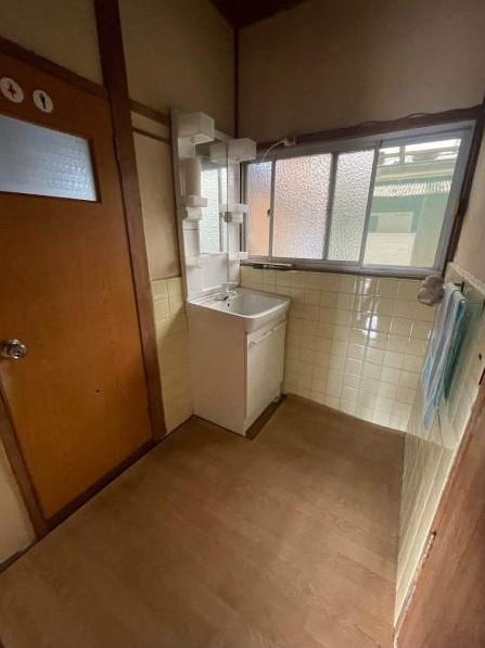 〇Pre-owned detached house in Ichinomiya-cho, Takamatsu City &mdash; photo 8