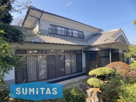 Fukuyama, Hiroshima property