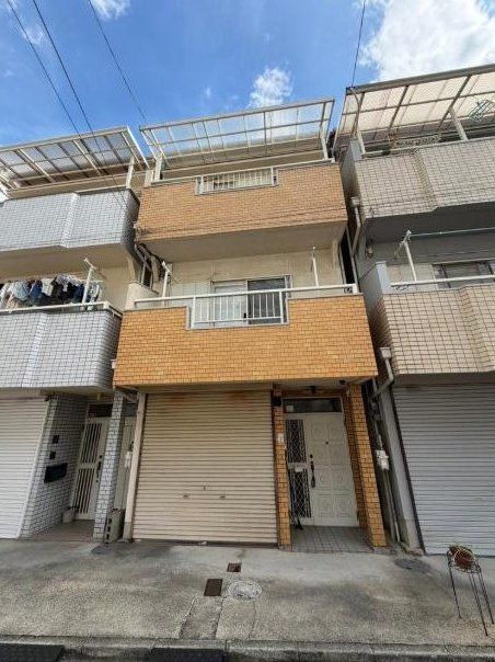 Higashiosaka, Osaka property