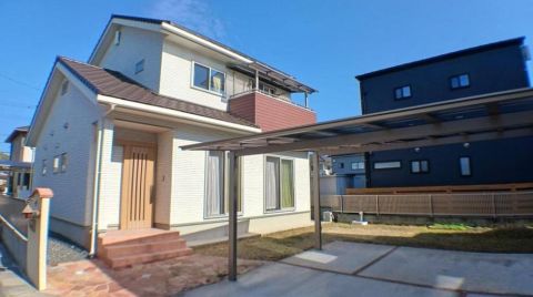 Fukuyama, Hiroshima property