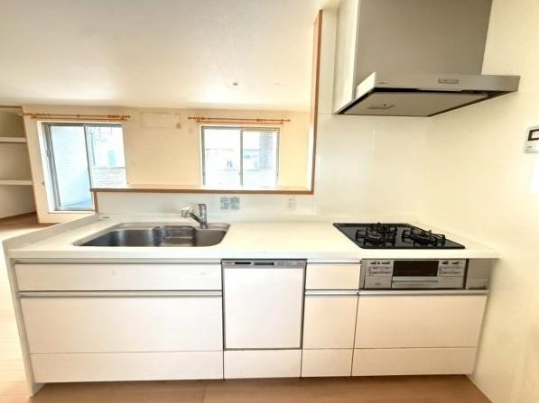 Used detached house in Tatsumi-Nishi 3-chome, Ikuno-ku &mdash; photo 6