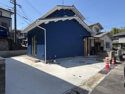 Fukuyama, Hiroshima property