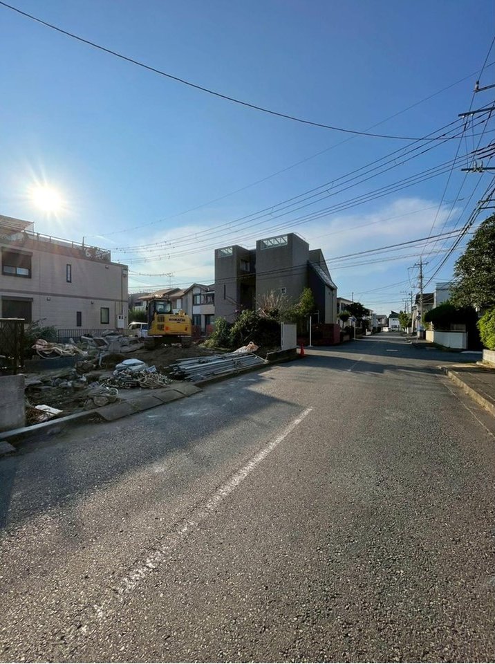 Yabata, Chigasaki City: Corner lot with plenty of sunlight and a sense of openness, located in a quiet residential area. &mdash; photo 7