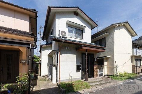 Fukuyama, Hiroshima property