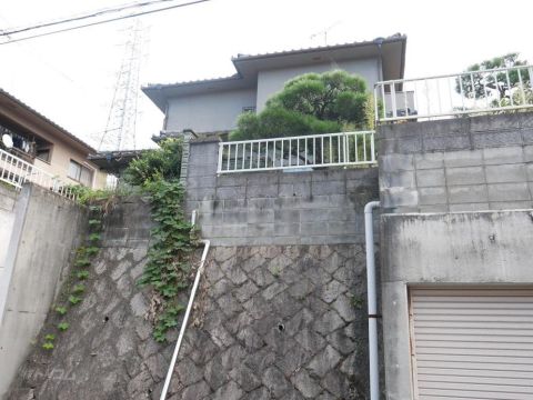 Fukuyama, Hiroshima property