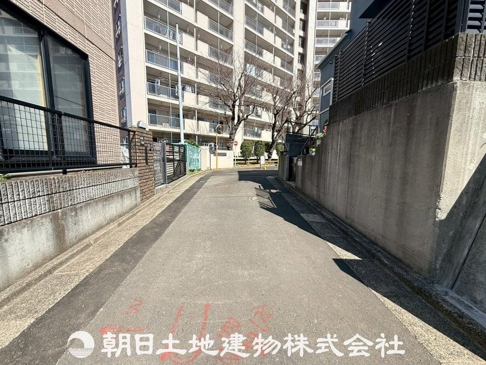 Rokuai Nichidaimae &mdash; photo 6